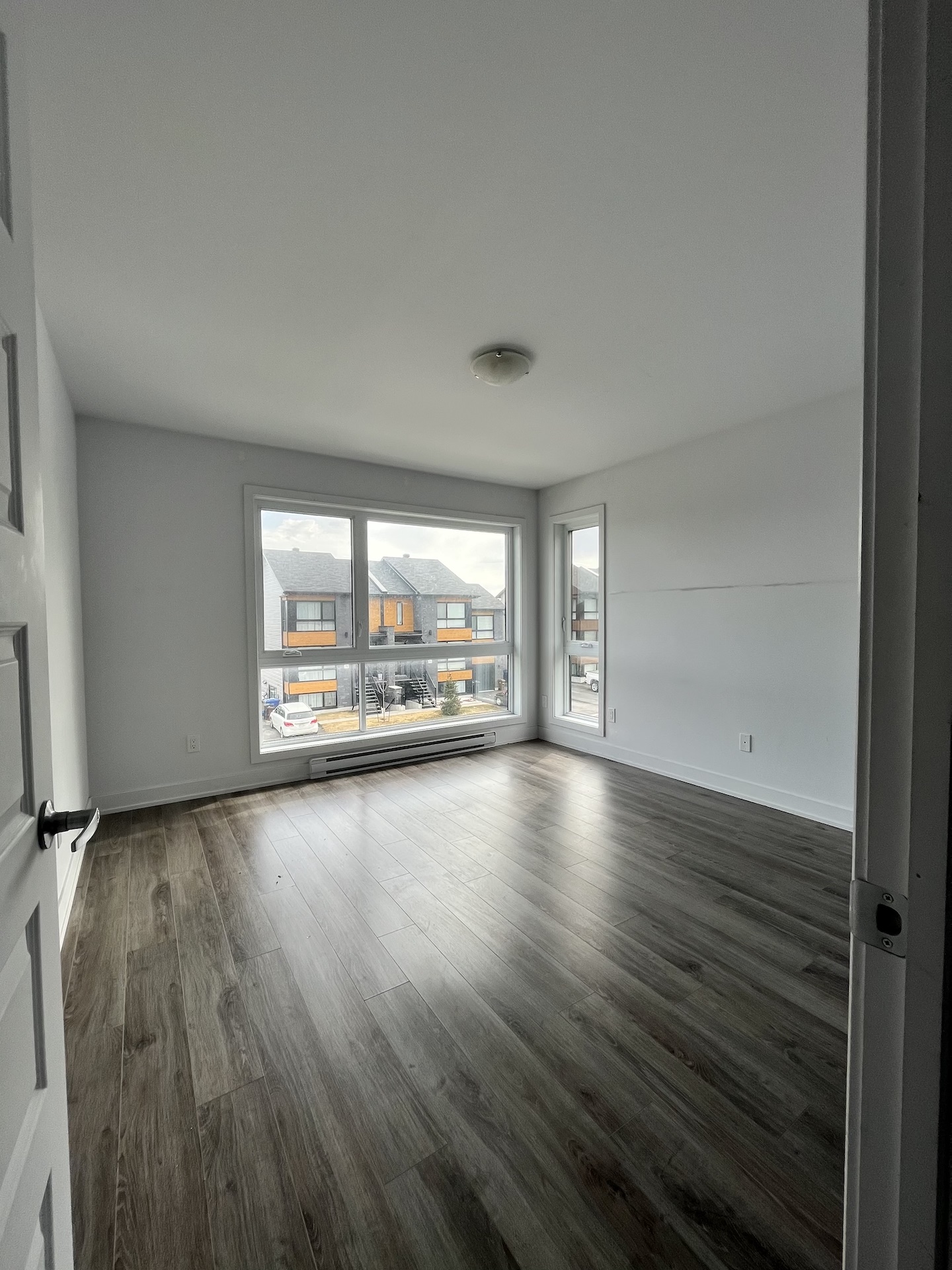 Hull (Plateau) 801, rue du Pirée (maintenant loué) Gestion