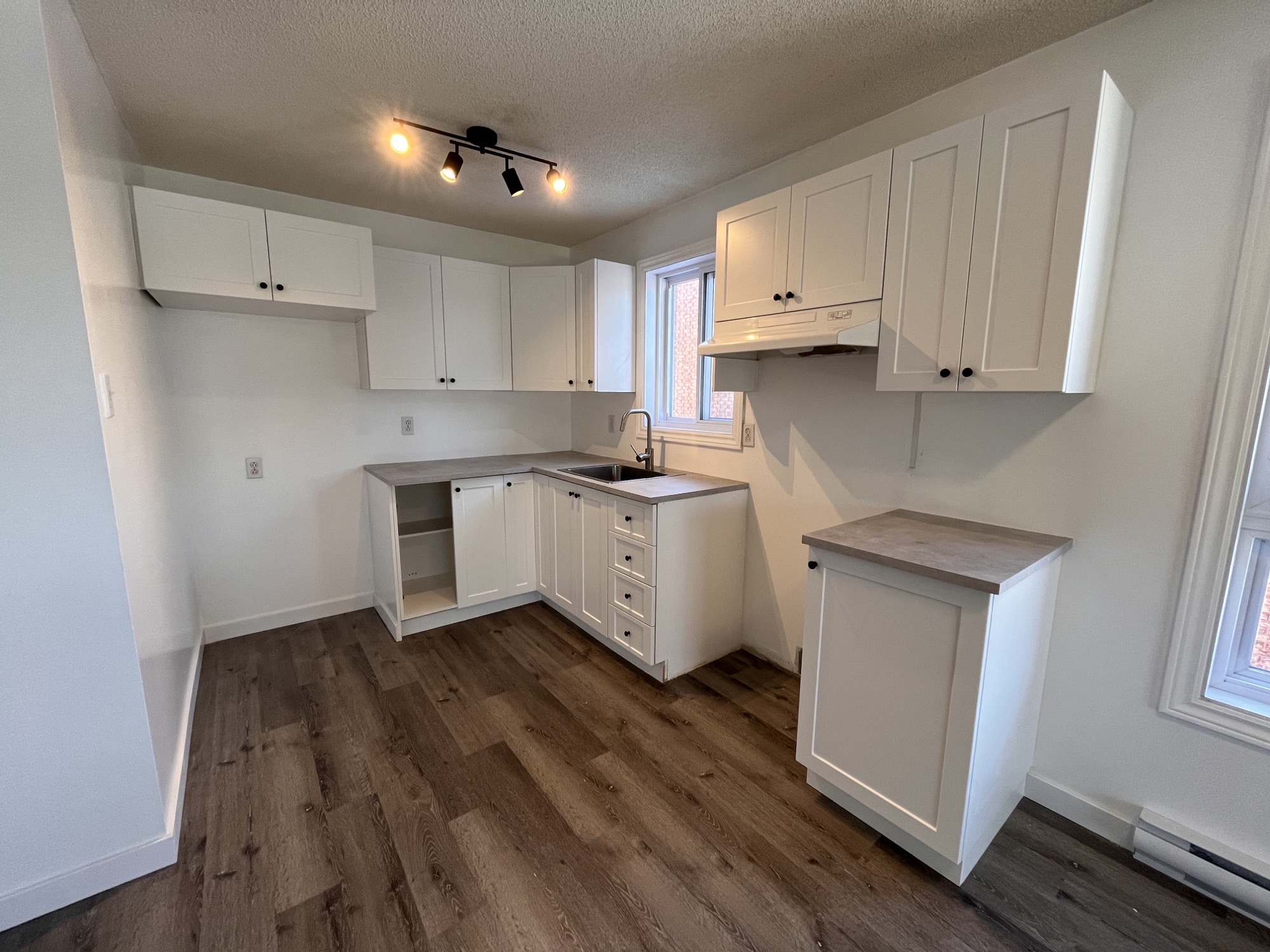 Hull 4640 CitédesJeunes (maintenant loué) Gestion Allumettières